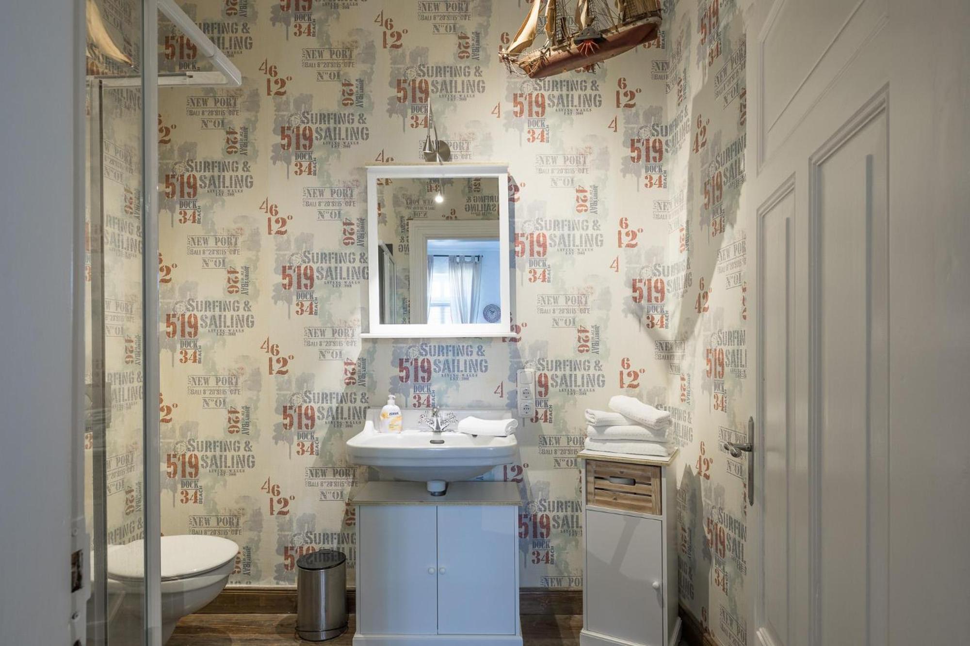 Lodge Am Oxenweg - Zimmer 1 Husum  Ngoại thất bức ảnh